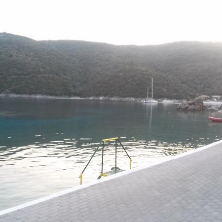 Porto Poros Apartment Микрос Гиалос Екстериор снимка