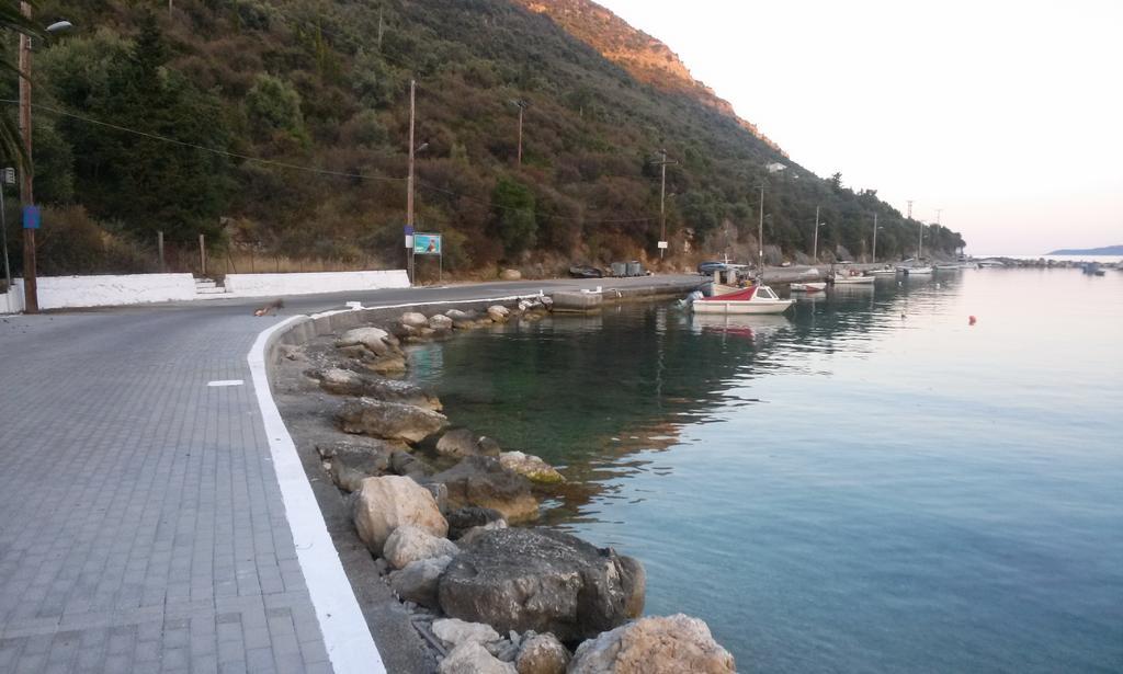 Porto Poros Apartment Микрос Гиалос Екстериор снимка