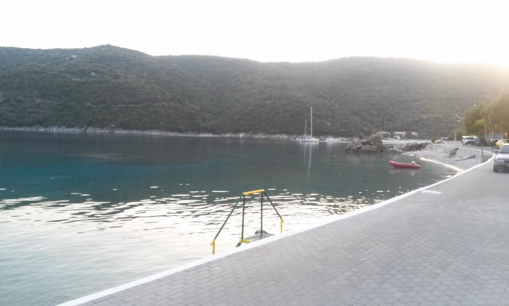 Porto Poros Apartment Микрос Гиалос Екстериор снимка