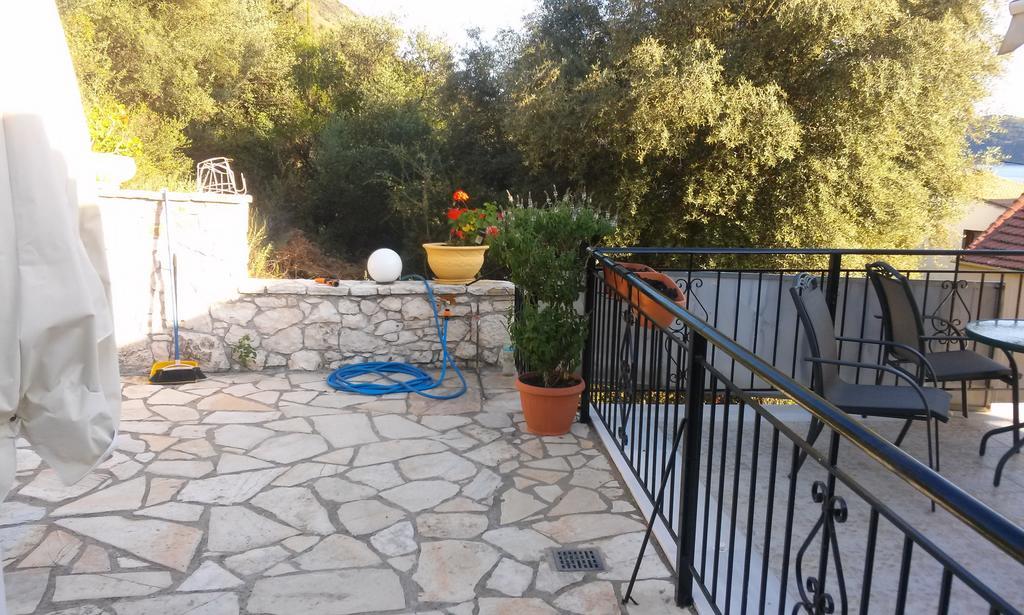 Porto Poros Apartment Микрос Гиалос Екстериор снимка