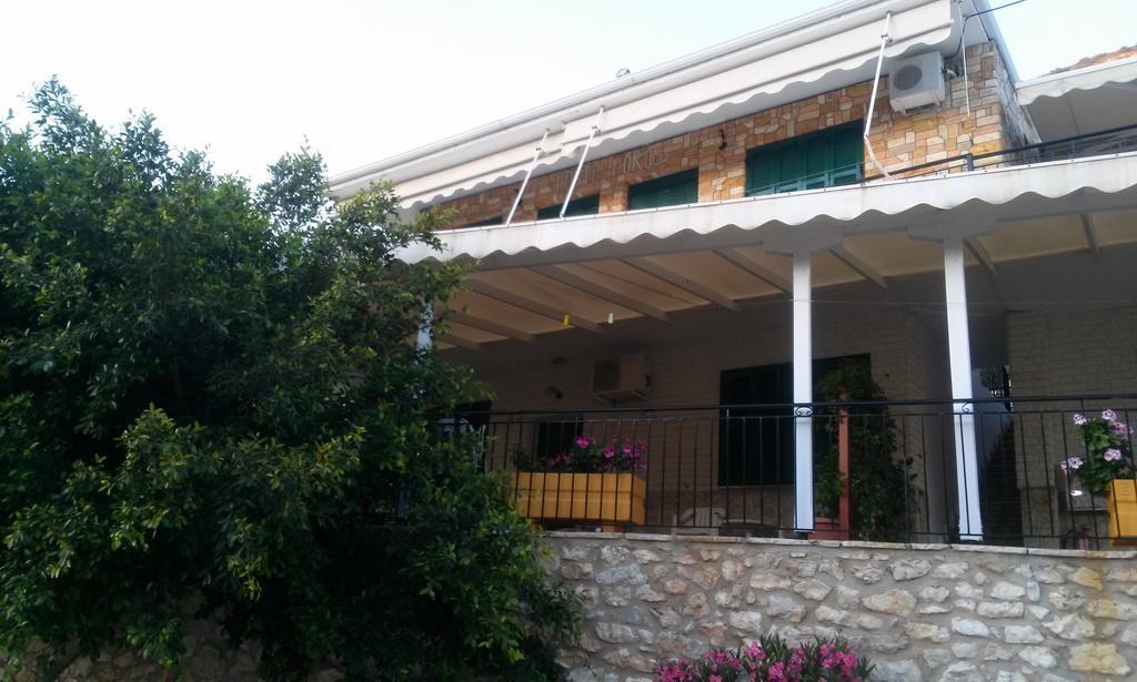 Porto Poros Apartment Микрос Гиалос Екстериор снимка