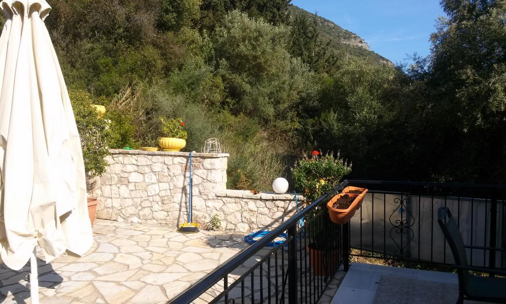 Porto Poros Apartment Микрос Гиалос Екстериор снимка