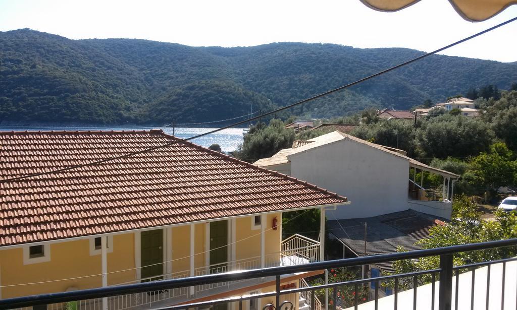 Porto Poros Apartment Микрос Гиалос Екстериор снимка
